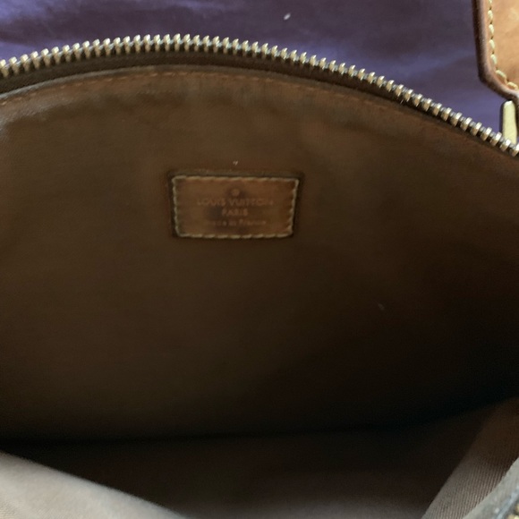 Authentic Louis Vuitton Bosphore cross body - Picture 4 of 7